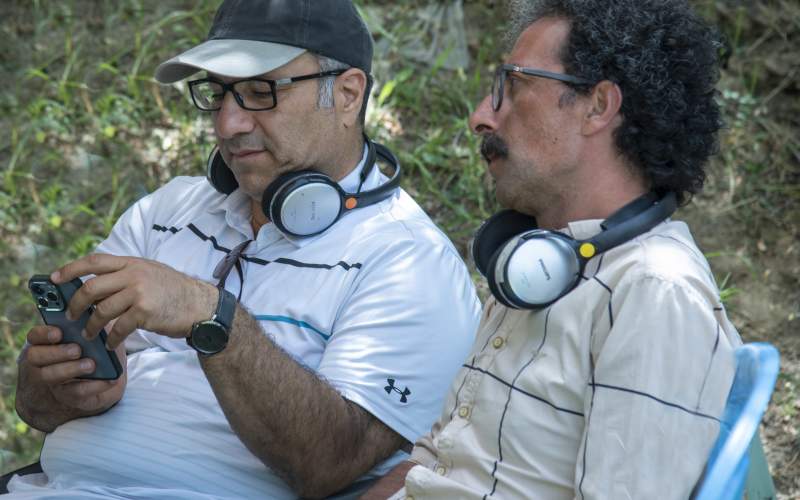 مارال بنی آدم، جواد قامتی و روح الله زمانی در فیلم سینمایی "در آغوش درخت"