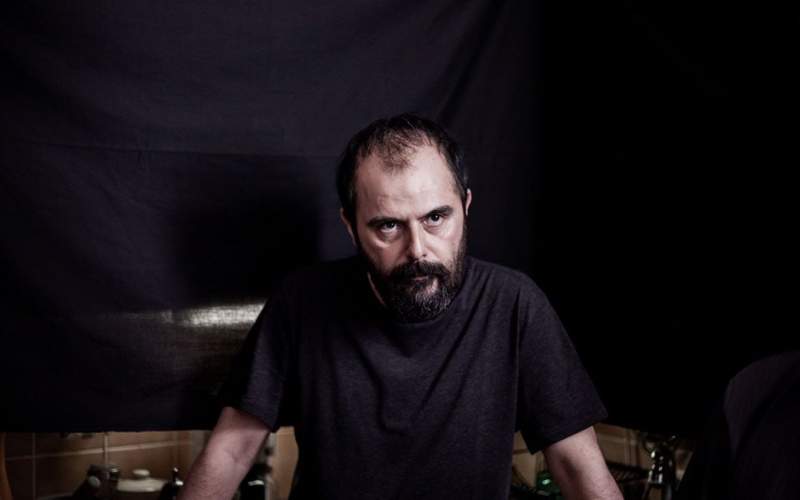 علی مصفا: «نبودن» را از دل روایت‌های خانوادگی‌ام ساختم