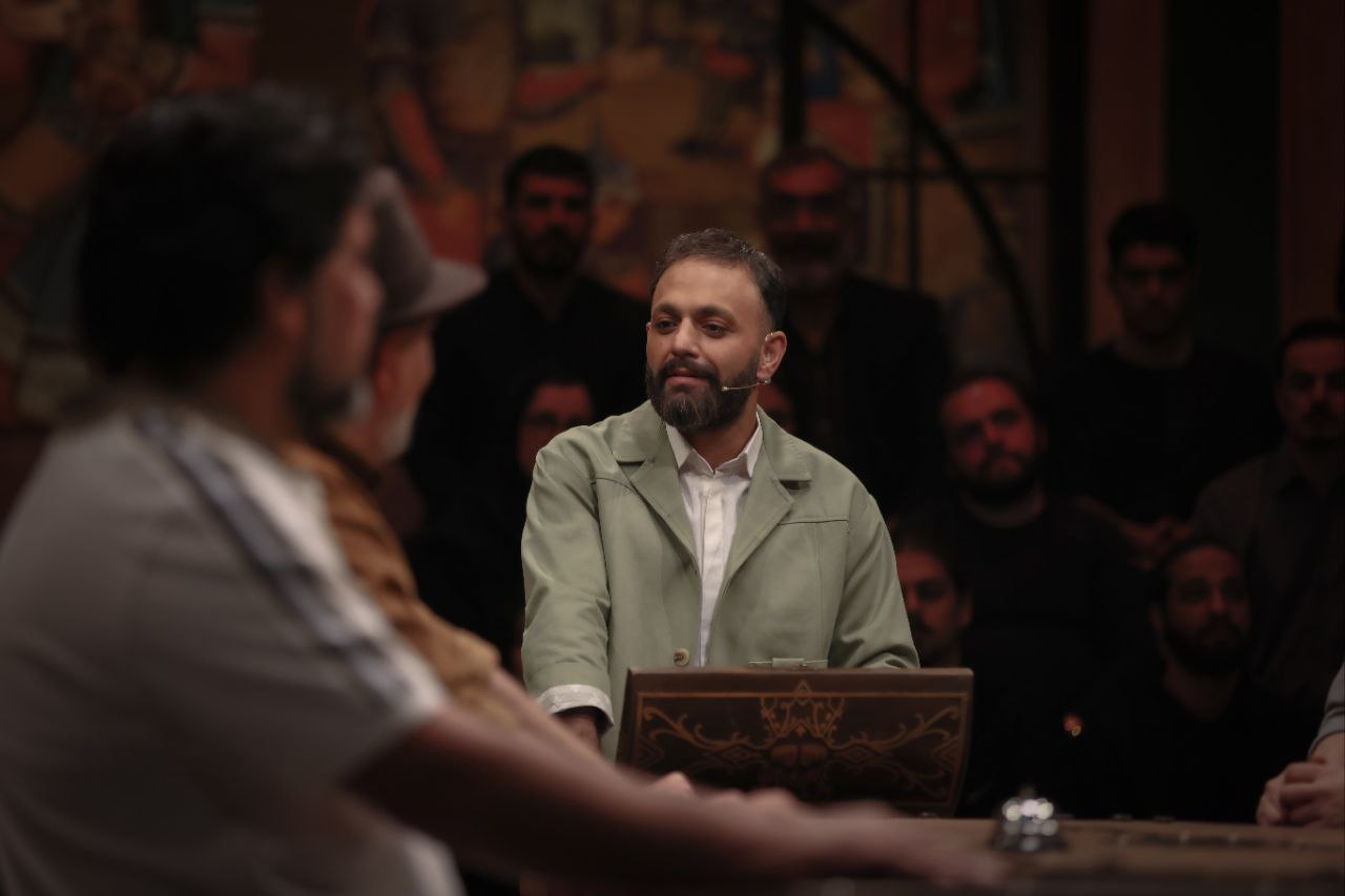 سفر به جهان گل یا پوچ با چاشنی تهران قدیم