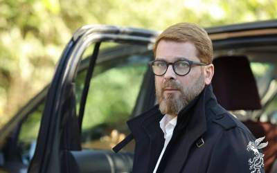 چگونگی استفاده از هوش مصنوعی در تولید «غبار میمون»