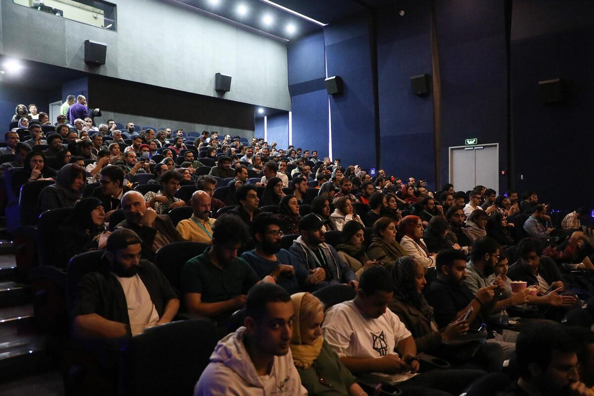 محدودیتهای اکران برای فیلمهای متقاضی حذف میشود محدودیتهای اکران برای فیلمهای متقاضی حذف میشود
